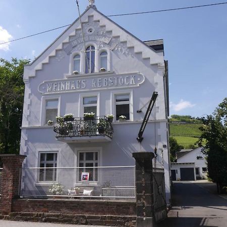 Altes Weingut Weinhaus Rebstock Apartment Winningen Exterior foto