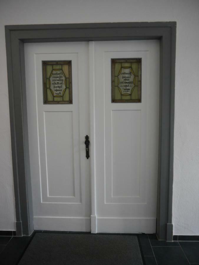 Altes Weingut Weinhaus Rebstock Apartment Winningen Exterior foto